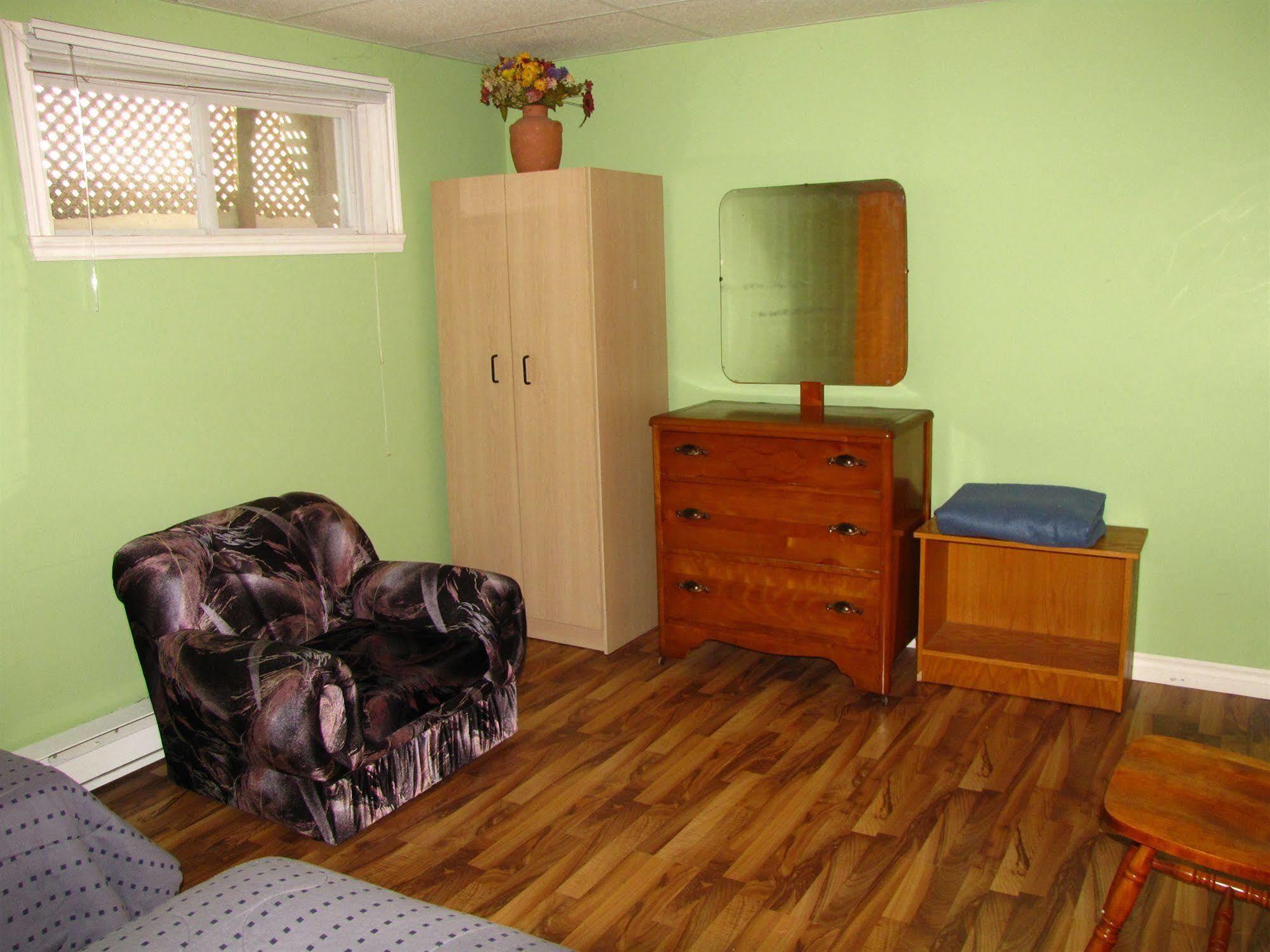 Motel & Chalets --Shefford-Waterloo- Habitation Forest Exterior foto